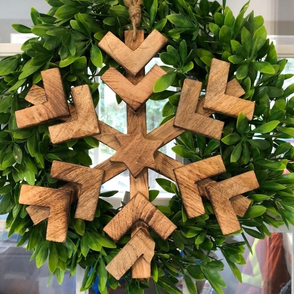 🎄Handmade wooden snowflake wall, decor, stained arrow and star  pattern EUC - Picture 1 of 6